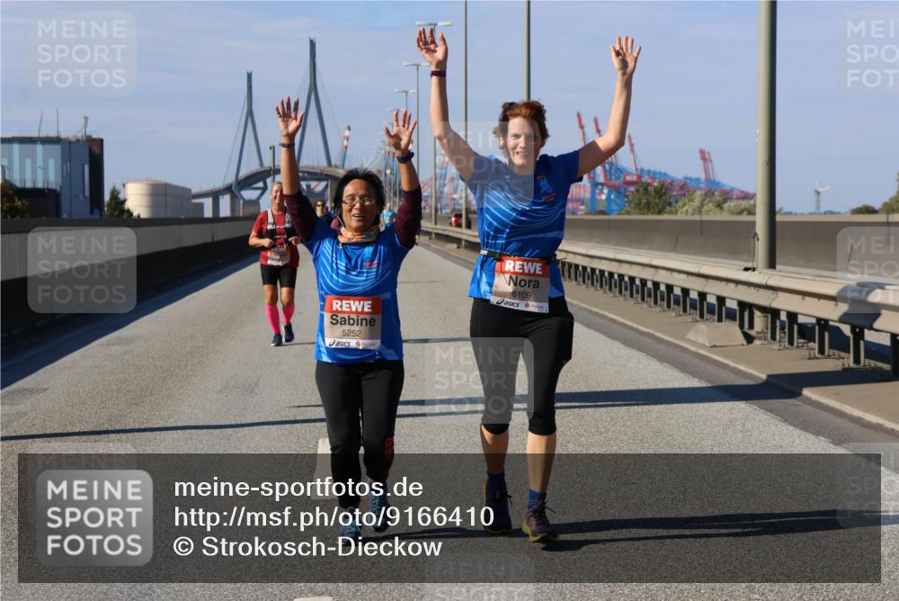 03.10.2025 - Köhlbrandbrückenlauf Strokosch-Dieckow http://msf.ph/oto/9166410 03.10.2025 13:19:39 Position 3 5252, 6109 meine-sportfotos.de