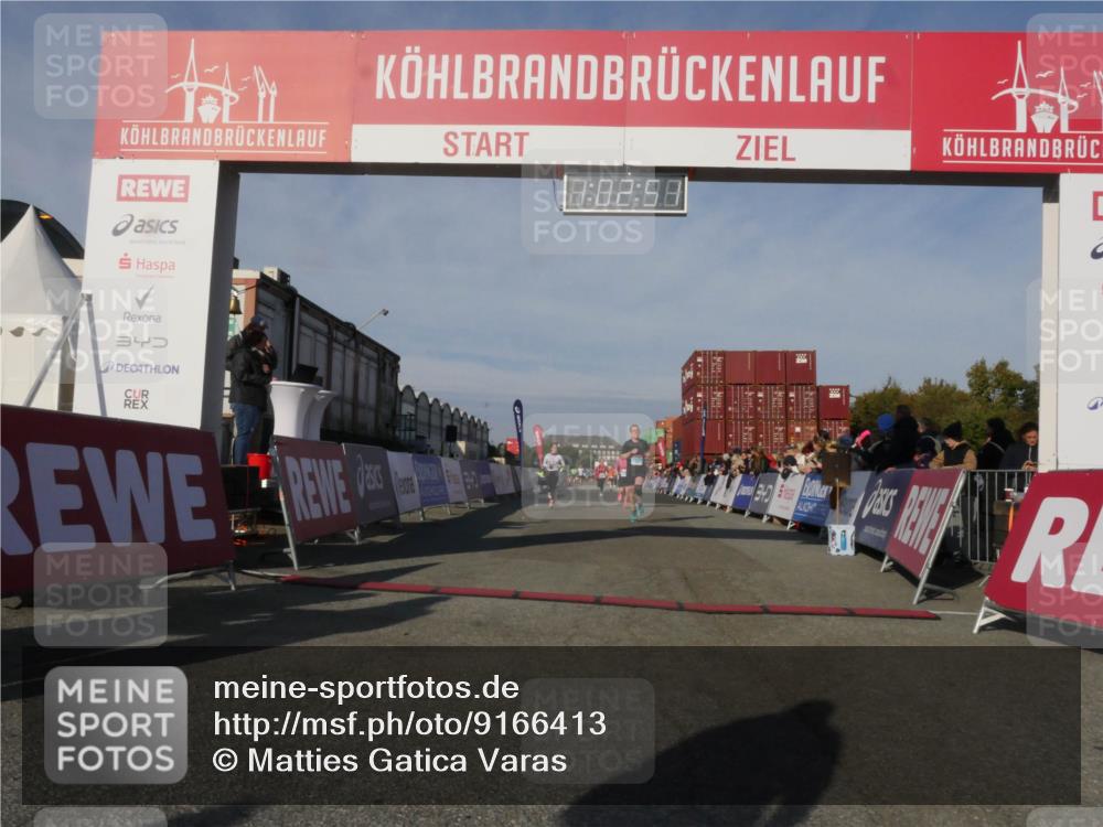 03.10.2025 - Köhlbrandbrückenlauf Matties Gatica Varas http://msf.ph/oto/9166413 03.10.2025 10:02:53 Ziel 1045, 1123, 3227, 3496, 3630 meine-sportfotos.de