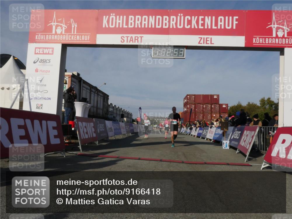 03.10.2025 - Köhlbrandbrückenlauf Matties Gatica Varas http://msf.ph/oto/9166418 03.10.2025 10:02:55 Ziel 1045, 1123, 3227, 3496, 3630, 3832 meine-sportfotos.de
