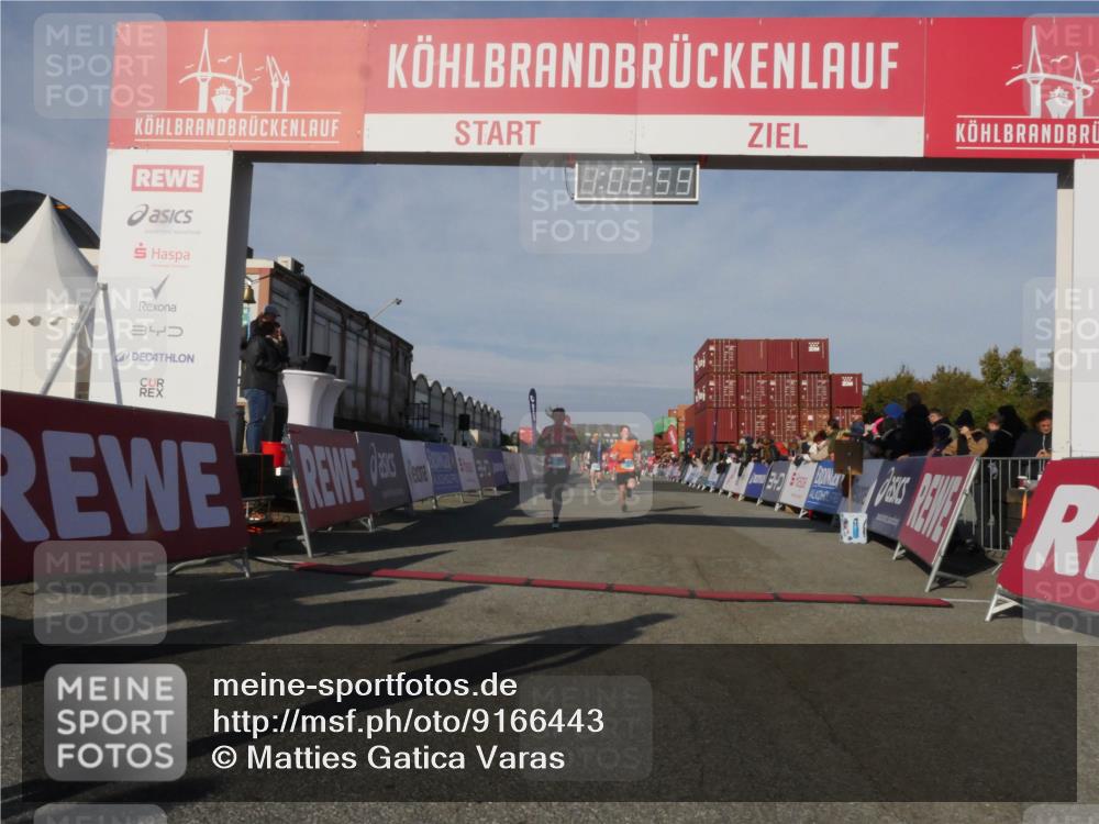 03.10.2025 - Köhlbrandbrückenlauf Matties Gatica Varas http://msf.ph/oto/9166443 03.10.2025 10:03:01 Ziel 1105, 1116, 3353, 3496, 3521, 3630, 3832 meine-sportfotos.de