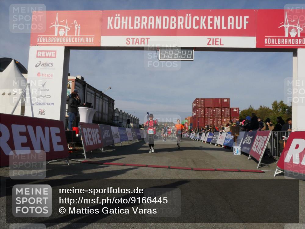 03.10.2025 - Köhlbrandbrückenlauf Matties Gatica Varas http://msf.ph/oto/9166445 03.10.2025 10:03:01 Ziel 1105, 1116, 3353, 3496, 3521, 3630, 3832 meine-sportfotos.de
