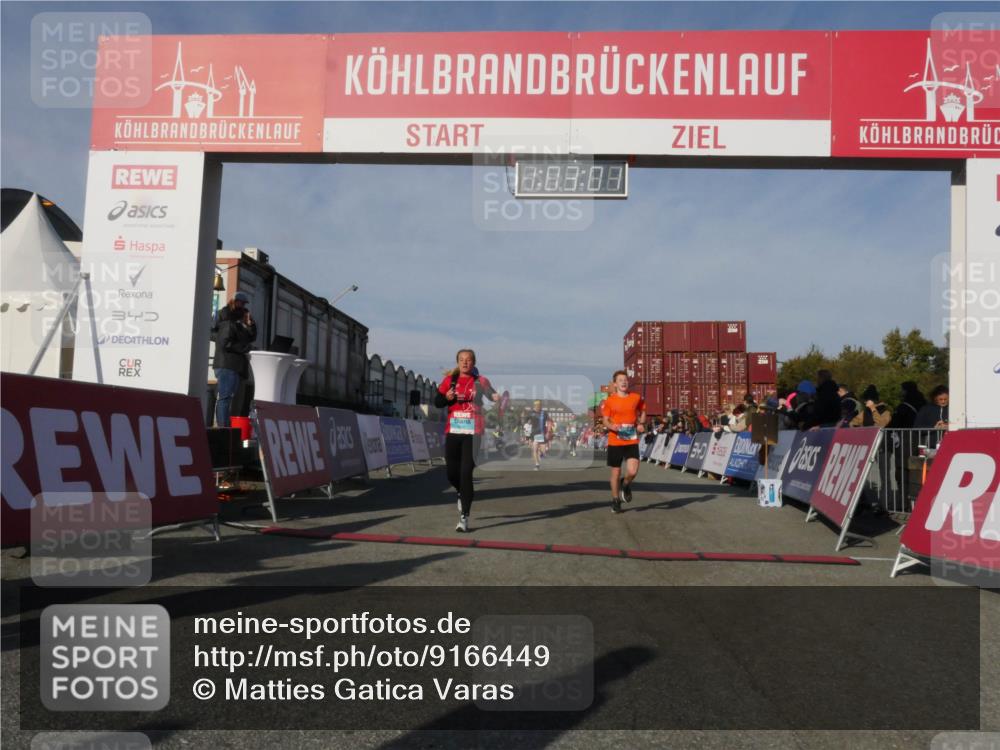 03.10.2025 - Köhlbrandbrückenlauf Matties Gatica Varas http://msf.ph/oto/9166449 03.10.2025 10:03:02 Ziel 1105, 1116, 3353, 3496, 3521, 3630, 3832 meine-sportfotos.de