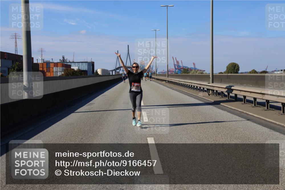 03.10.2025 - Köhlbrandbrückenlauf Strokosch-Dieckow http://msf.ph/oto/9166457 03.10.2025 13:19:50 Position 3  meine-sportfotos.de