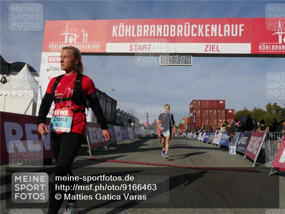 03.10.2025 - Köhlbrandbrückenlauf Matties Gatica Varas http://msf.ph/oto/9166463 03.10.2025 10:03:06 Ziel 1088, 1091, 1105, 1116, 1313, 1560, 3196, 3353, 3521, 3832 meine-sportfotos.de