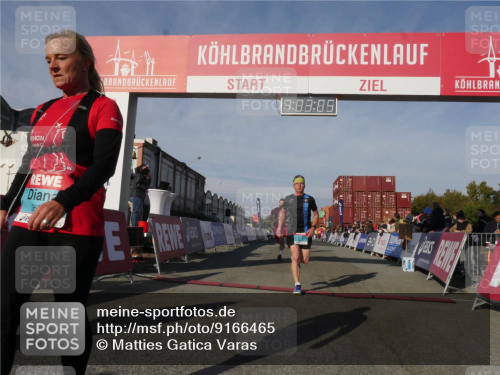03.10.2025 - Köhlbrandbrückenlauf Matties Gatica Varas http://msf.ph/oto/9166465 03.10.2025 10:03:07 Ziel 1088, 1091, 1105, 1116, 1173, 1313, 1321, 1560, 3196, 3353, 3521 meine-sportfotos.de