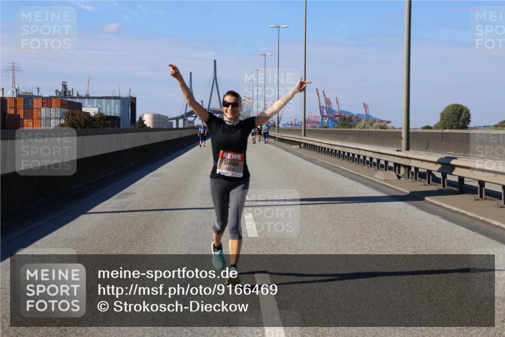 03.10.2025 - Köhlbrandbrückenlauf Strokosch-Dieckow http://msf.ph/oto/9166469 03.10.2025 13:19:51 Position 3 6000 meine-sportfotos.de