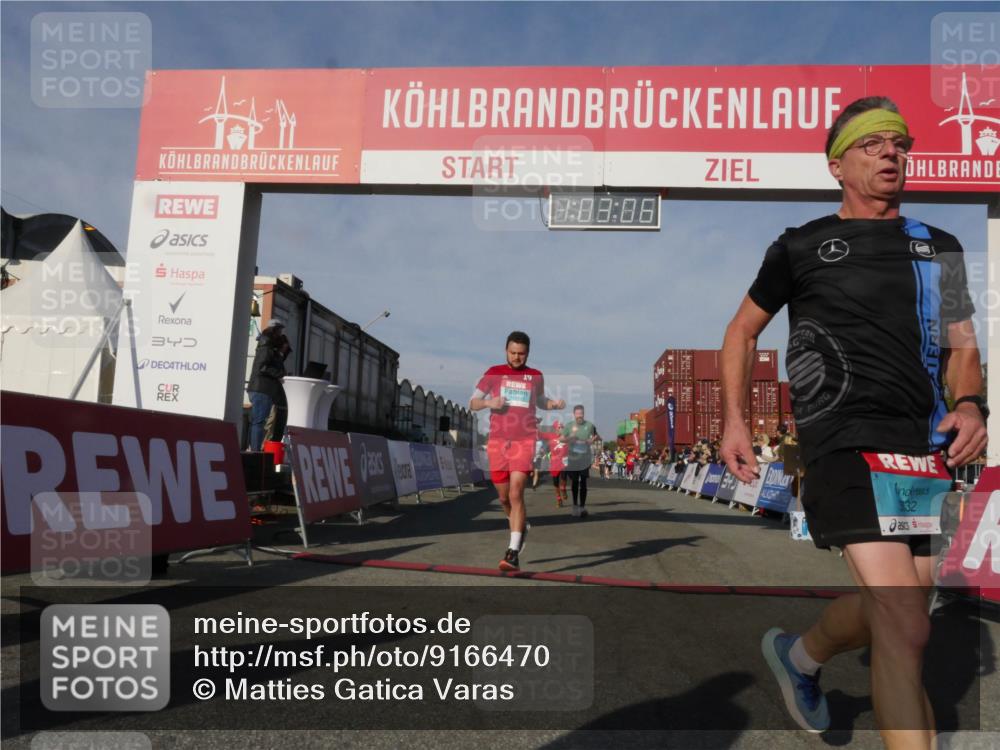 03.10.2025 - Köhlbrandbrückenlauf Matties Gatica Varas http://msf.ph/oto/9166470 03.10.2025 10:03:08 Ziel 1088, 1091, 1105, 1111, 1116, 1173, 1313, 1321, 1334, 1560, 3196, 3353, 3521 meine-sportfotos.de