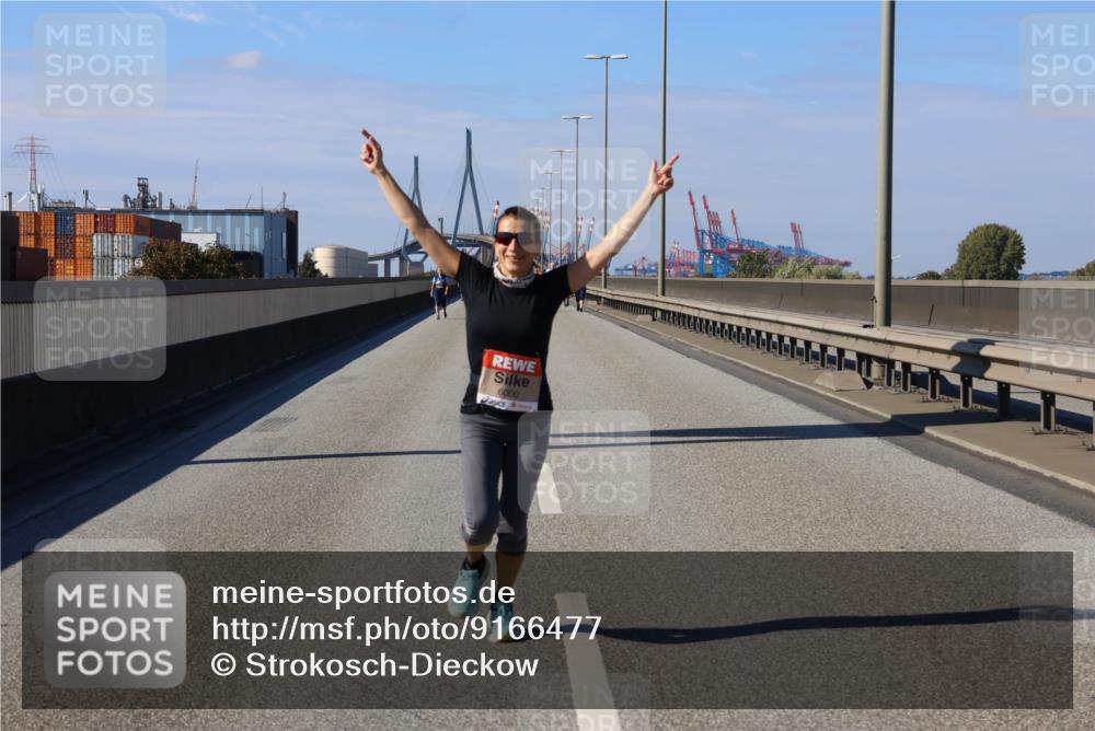 03.10.2025 - Köhlbrandbrückenlauf Strokosch-Dieckow http://msf.ph/oto/9166477 03.10.2025 13:19:51 Position 3 6000 meine-sportfotos.de