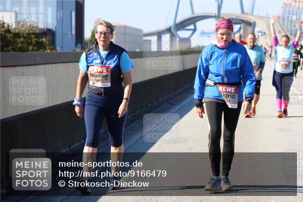 03.10.2025 - Köhlbrandbrückenlauf Strokosch-Dieckow http://msf.ph/oto/9166479 03.10.2025 13:20:17 Position 3 5696, 9, 184 meine-sportfotos.de
