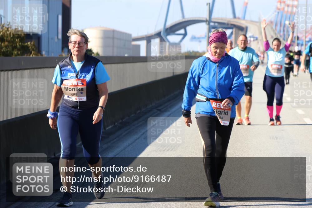 03.10.2025 - Köhlbrandbrückenlauf Strokosch-Dieckow http://msf.ph/oto/9166487 03.10.2025 13:20:17 Position 3 5696, 184 meine-sportfotos.de