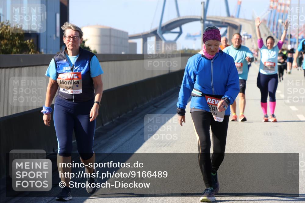 03.10.2025 - Köhlbrandbrückenlauf Strokosch-Dieckow http://msf.ph/oto/9166489 03.10.2025 13:20:17 Position 3 5696, 184 meine-sportfotos.de