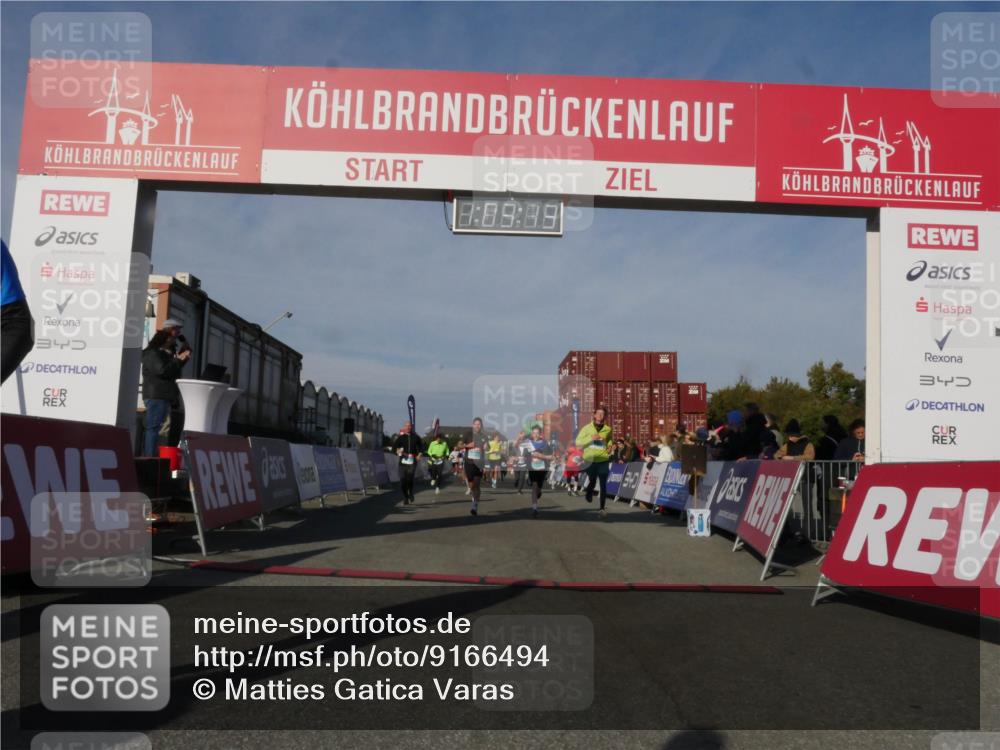 03.10.2025 - Köhlbrandbrückenlauf Matties Gatica Varas http://msf.ph/oto/9166494 03.10.2025 10:03:14 Ziel 1072, 1088, 1091, 1111, 1173, 1198, 1313, 1321, 1334, 1560, 1836, 1931, 3196, 3305, 3655, 3802 meine-sportfotos.de