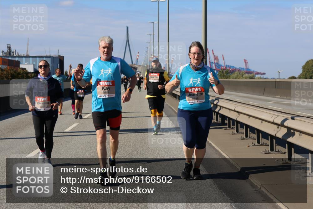 03.10.2025 - Köhlbrandbrückenlauf Strokosch-Dieckow http://msf.ph/oto/9166502 03.10.2025 13:20:22 Position 3 5254, 6542, 1, 6546 meine-sportfotos.de