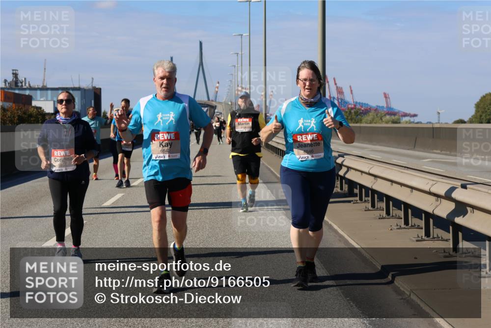 03.10.2025 - Köhlbrandbrückenlauf Strokosch-Dieckow http://msf.ph/oto/9166505 03.10.2025 13:20:22 Position 3 5254, 6542, 6546 meine-sportfotos.de