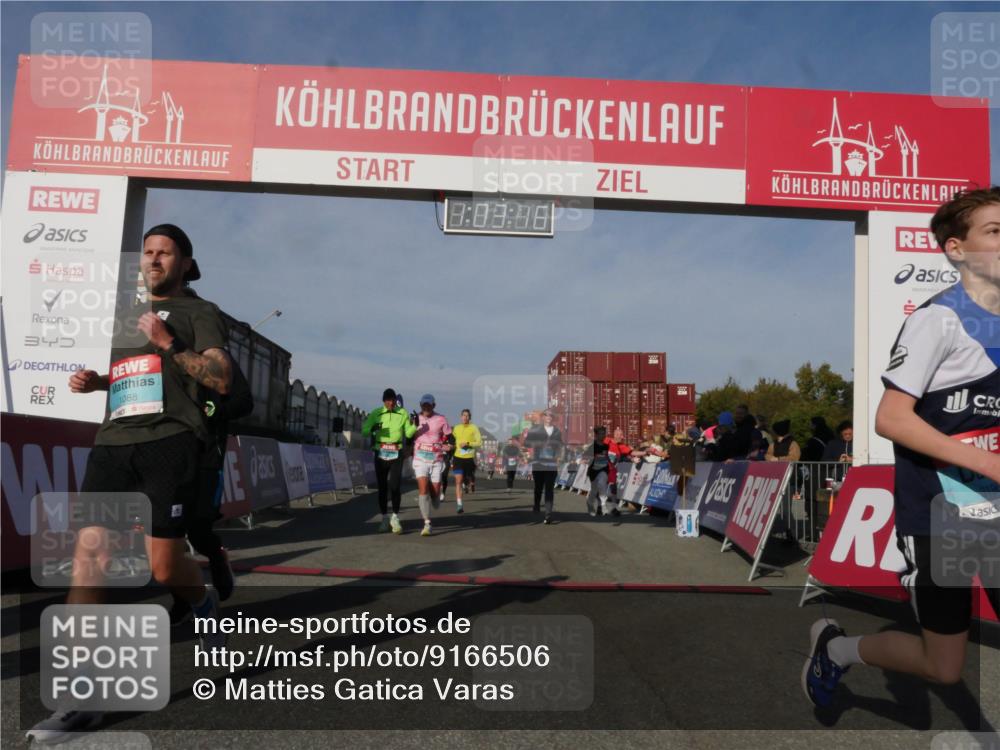 03.10.2025 - Köhlbrandbrückenlauf Matties Gatica Varas http://msf.ph/oto/9166506 03.10.2025 10:03:18 Ziel 1072, 1091, 1111, 1173, 1198, 1321, 1334, 1836, 1931, 2995, 2998, 3305, 3655, 3802 meine-sportfotos.de