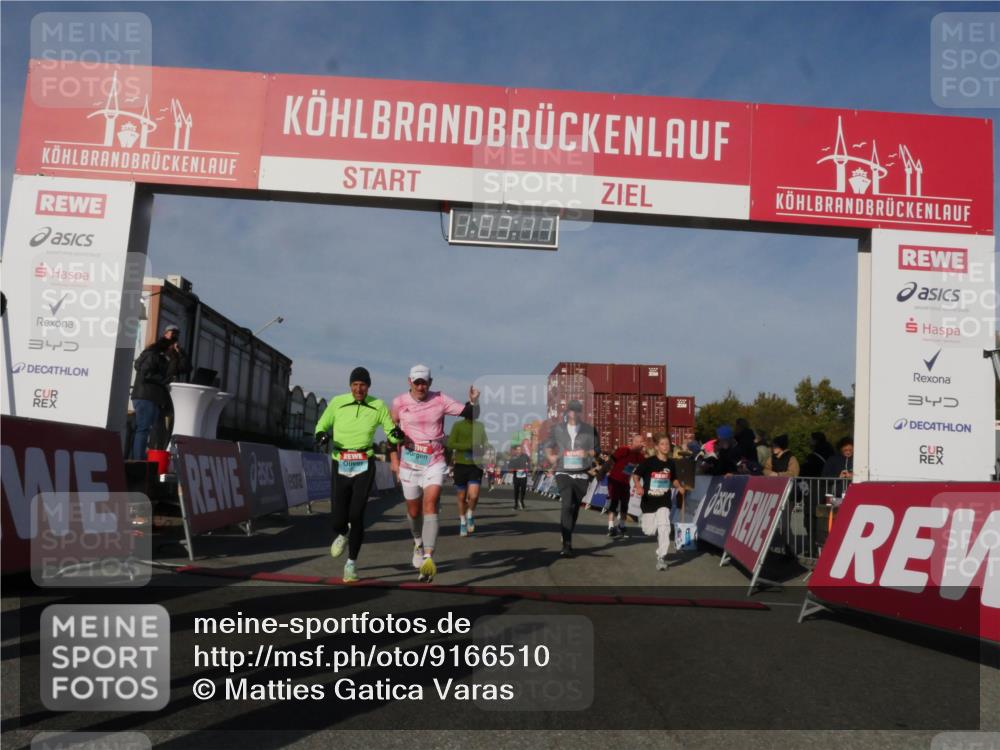 03.10.2025 - Köhlbrandbrückenlauf Matties Gatica Varas http://msf.ph/oto/9166510 03.10.2025 10:03:19 Ziel 1072, 1111, 1173, 1198, 1207, 1321, 1334, 1836, 1931, 2995, 2998, 3305, 3655, 3802 meine-sportfotos.de