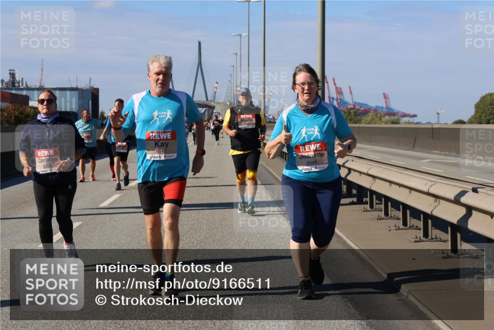 03.10.2025 - Köhlbrandbrückenlauf Strokosch-Dieckow http://msf.ph/oto/9166511 03.10.2025 13:20:23 Position 3 5254, 6542, 6546 meine-sportfotos.de