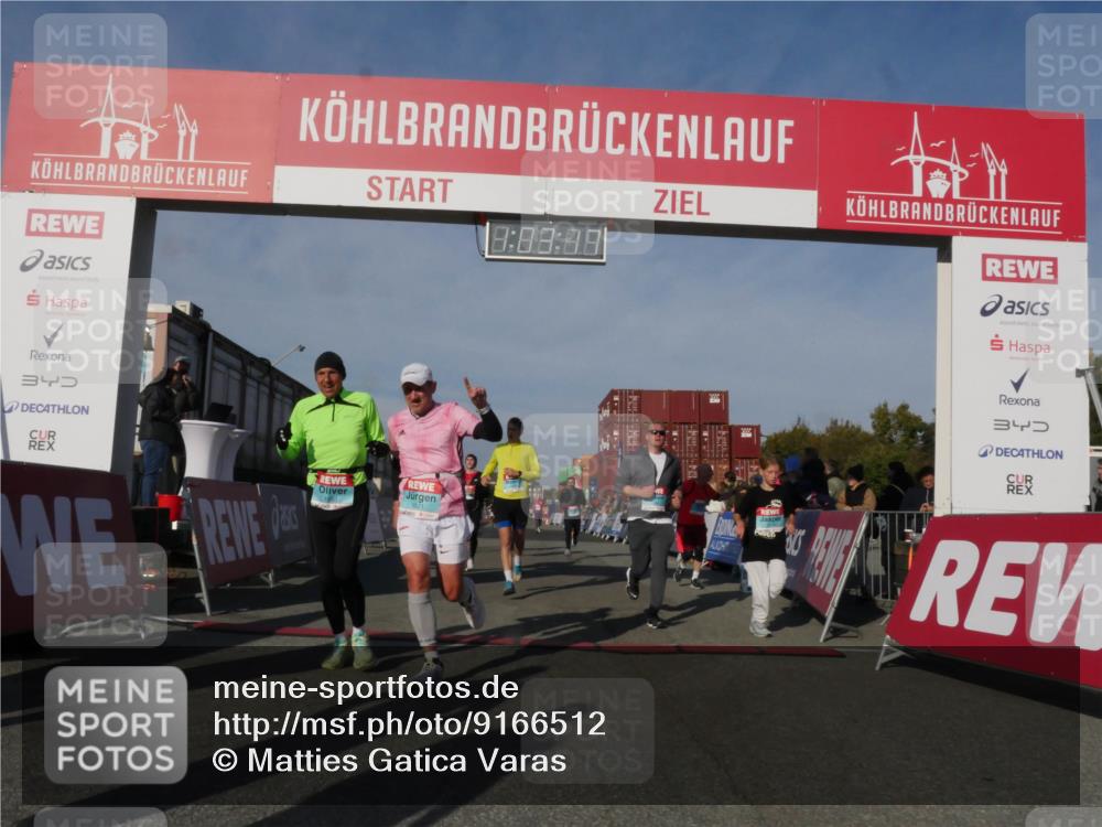 03.10.2025 - Köhlbrandbrückenlauf Matties Gatica Varas http://msf.ph/oto/9166512 03.10.2025 10:03:19 Ziel 1072, 1111, 1173, 1198, 1207, 1321, 1334, 1836, 1931, 2995, 2998, 3305, 3655, 3802 meine-sportfotos.de