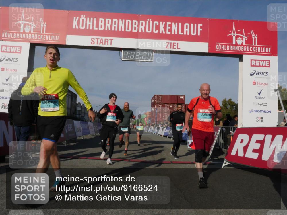 03.10.2025 - Köhlbrandbrückenlauf Matties Gatica Varas http://msf.ph/oto/9166524 03.10.2025 10:03:22 Ziel 1072, 1198, 1207, 1682, 1836, 1931, 2995, 2998, 3655, 3802 meine-sportfotos.de