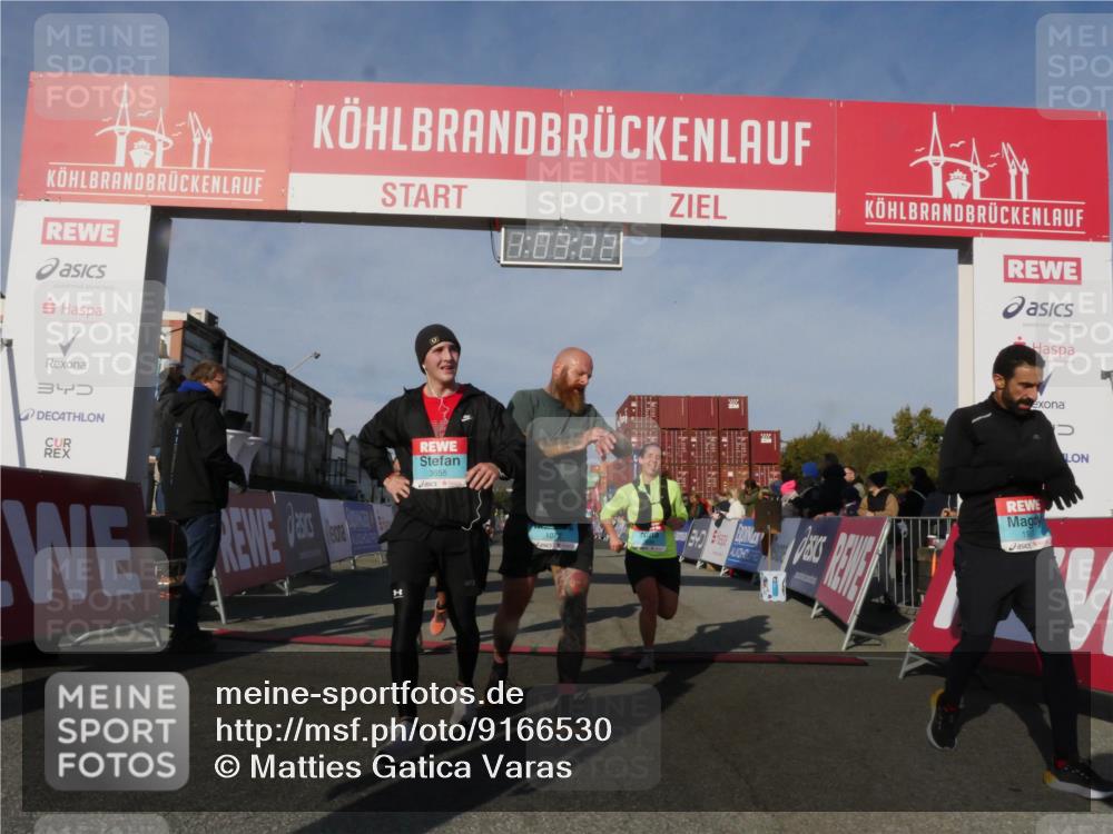 03.10.2025 - Köhlbrandbrückenlauf Matties Gatica Varas http://msf.ph/oto/9166530 03.10.2025 10:03:24 Ziel 1198, 1207, 1274, 1682, 1864, 2995, 2998, 3802 meine-sportfotos.de