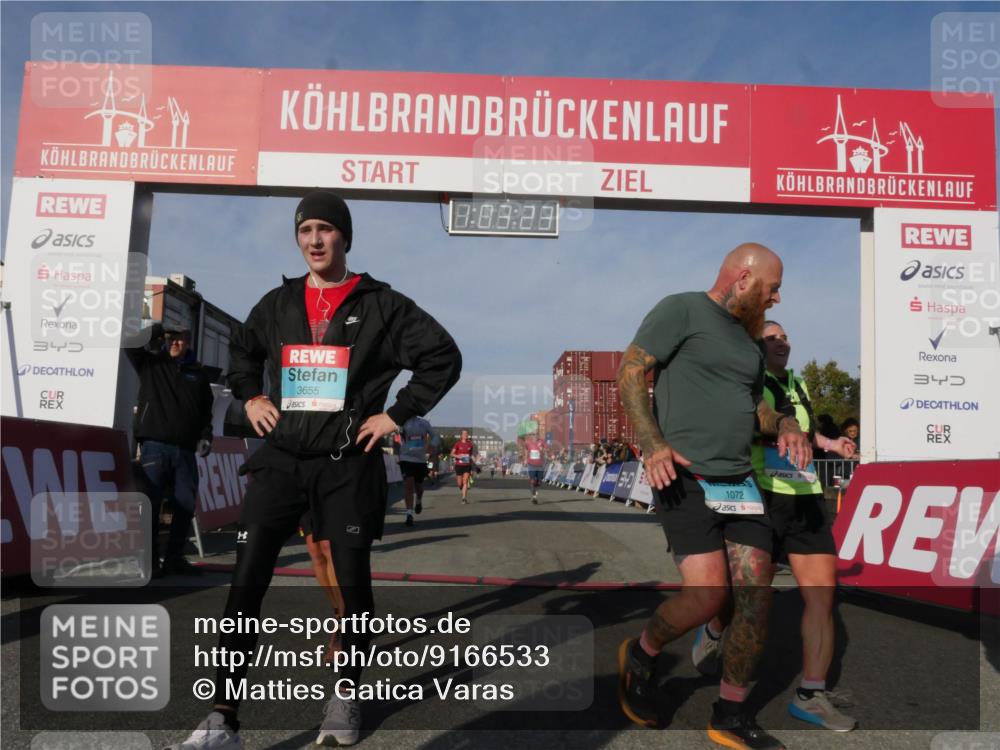 03.10.2025 - Köhlbrandbrückenlauf Matties Gatica Varas http://msf.ph/oto/9166533 03.10.2025 10:03:24 Ziel 1198, 1207, 1274, 1682, 1864, 2995, 2998, 3802 meine-sportfotos.de