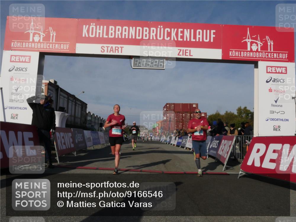 03.10.2025 - Köhlbrandbrückenlauf Matties Gatica Varas http://msf.ph/oto/9166546 03.10.2025 10:03:28 Ziel 1207, 1274, 1682, 1808, 1864, 2944, 2995, 2998, 3066, 3404, 3498, 3731 meine-sportfotos.de