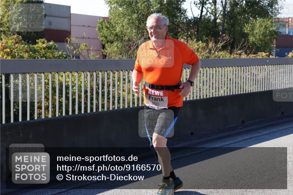 03.10.2025 - Köhlbrandbrückenlauf Strokosch-Dieckow http://msf.ph/oto/9166570 03.10.2025 13:20:38 Position 3 5223 meine-sportfotos.de