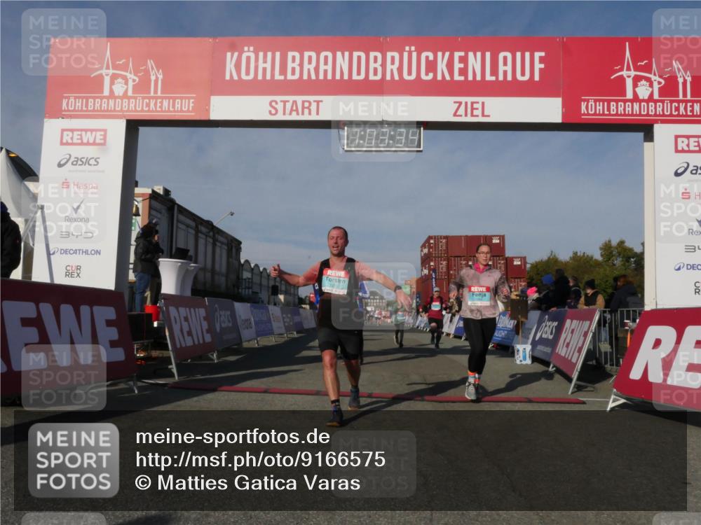03.10.2025 - Köhlbrandbrückenlauf Matties Gatica Varas http://msf.ph/oto/9166575 03.10.2025 10:03:36 Ziel 1326, 1808, 1864, 2944, 3066, 3344, 3404, 3498, 3731, 3825 meine-sportfotos.de