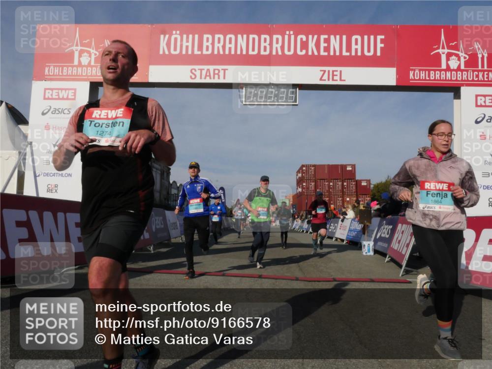 03.10.2025 - Köhlbrandbrückenlauf Matties Gatica Varas http://msf.ph/oto/9166578 03.10.2025 10:03:37 Ziel 1326, 1351, 1808, 2944, 3066, 3344, 3404, 3498, 3731, 3825 meine-sportfotos.de