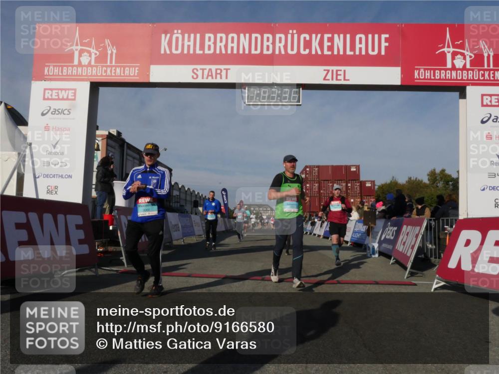 03.10.2025 - Köhlbrandbrückenlauf Matties Gatica Varas http://msf.ph/oto/9166580 03.10.2025 10:03:37 Ziel 1326, 1351, 1808, 2944, 3066, 3344, 3404, 3498, 3731, 3825 meine-sportfotos.de