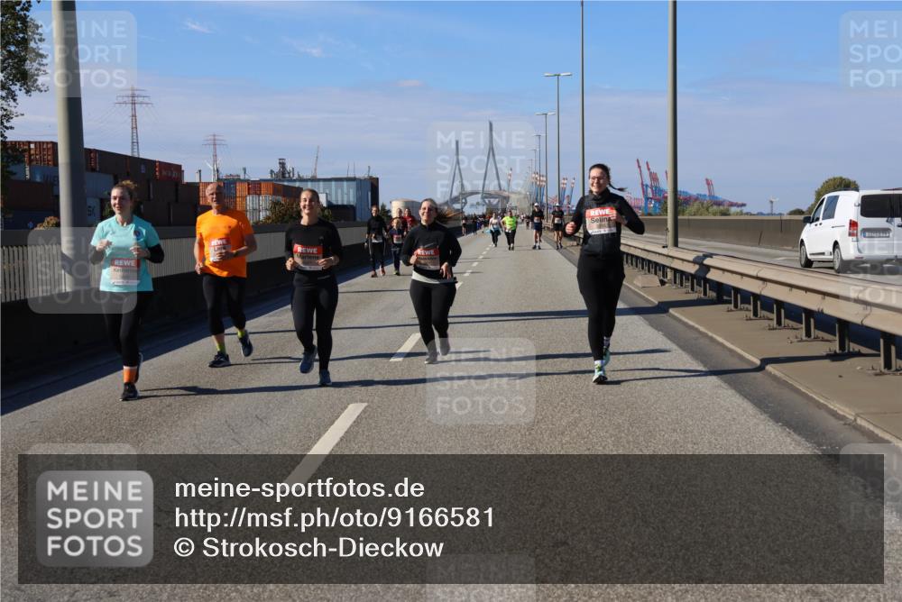 03.10.2025 - Köhlbrandbrückenlauf Strokosch-Dieckow http://msf.ph/oto/9166581 03.10.2025 13:20:48 Position 3 12, 579 meine-sportfotos.de