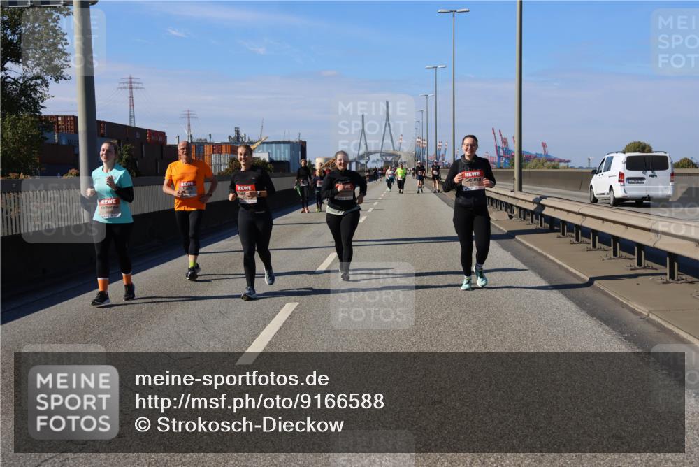 03.10.2025 - Köhlbrandbrückenlauf Strokosch-Dieckow http://msf.ph/oto/9166588 03.10.2025 13:20:48 Position 3  meine-sportfotos.de
