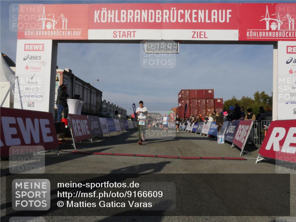 03.10.2025 - Köhlbrandbrückenlauf Matties Gatica Varas http://msf.ph/oto/9166609 03.10.2025 10:03:45 Ziel 1309, 1351, 1353, 2767, 3073, 3235, 3245, 3251, 3344, 3659, 3708, 3710, 3804, 3825 meine-sportfotos.de
