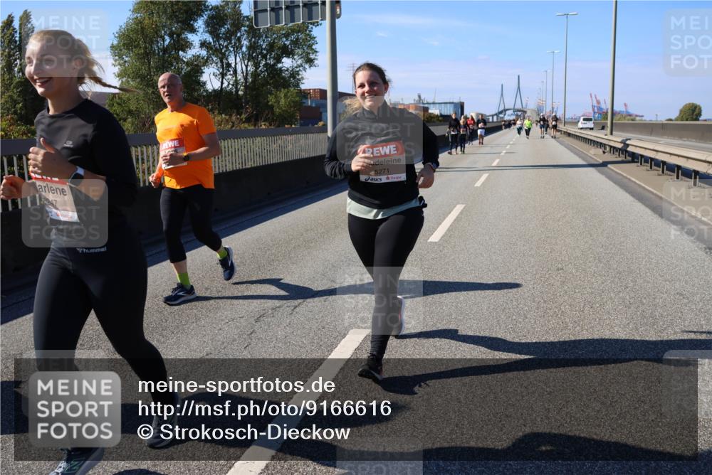 03.10.2025 - Köhlbrandbrückenlauf Strokosch-Dieckow http://msf.ph/oto/9166616 03.10.2025 13:20:52 Position 3 247, 5271 meine-sportfotos.de