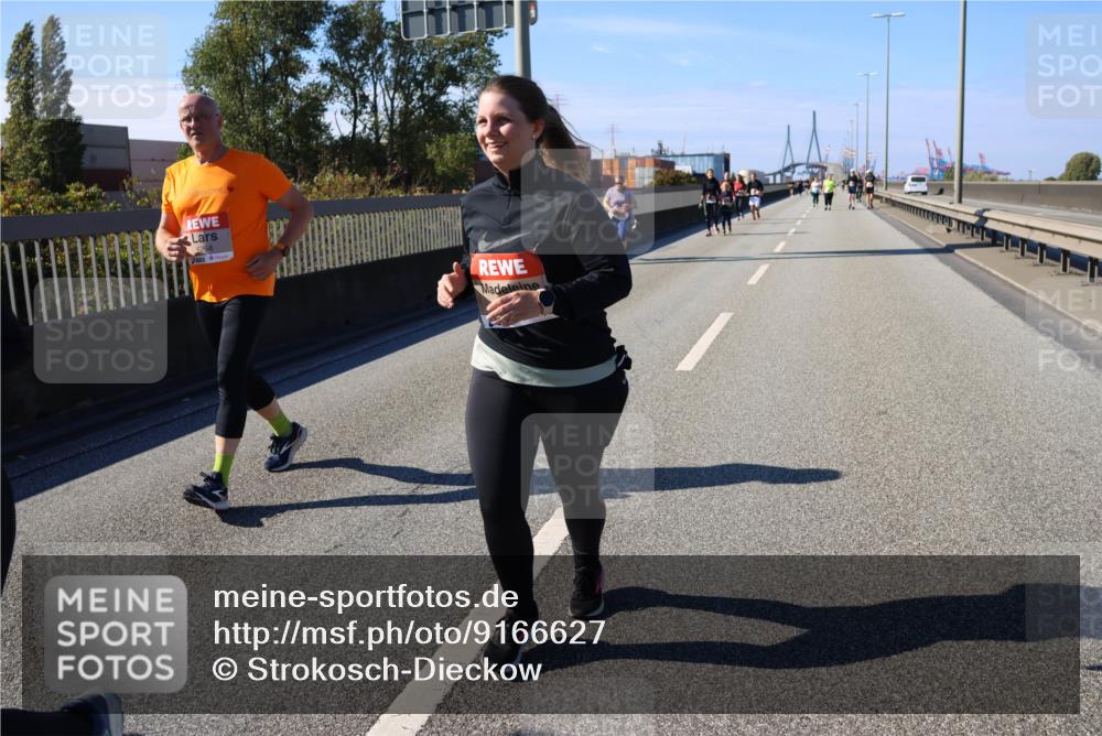 03.10.2025 - Köhlbrandbrückenlauf Strokosch-Dieckow http://msf.ph/oto/9166627 03.10.2025 13:20:52 Position 3 6264 meine-sportfotos.de