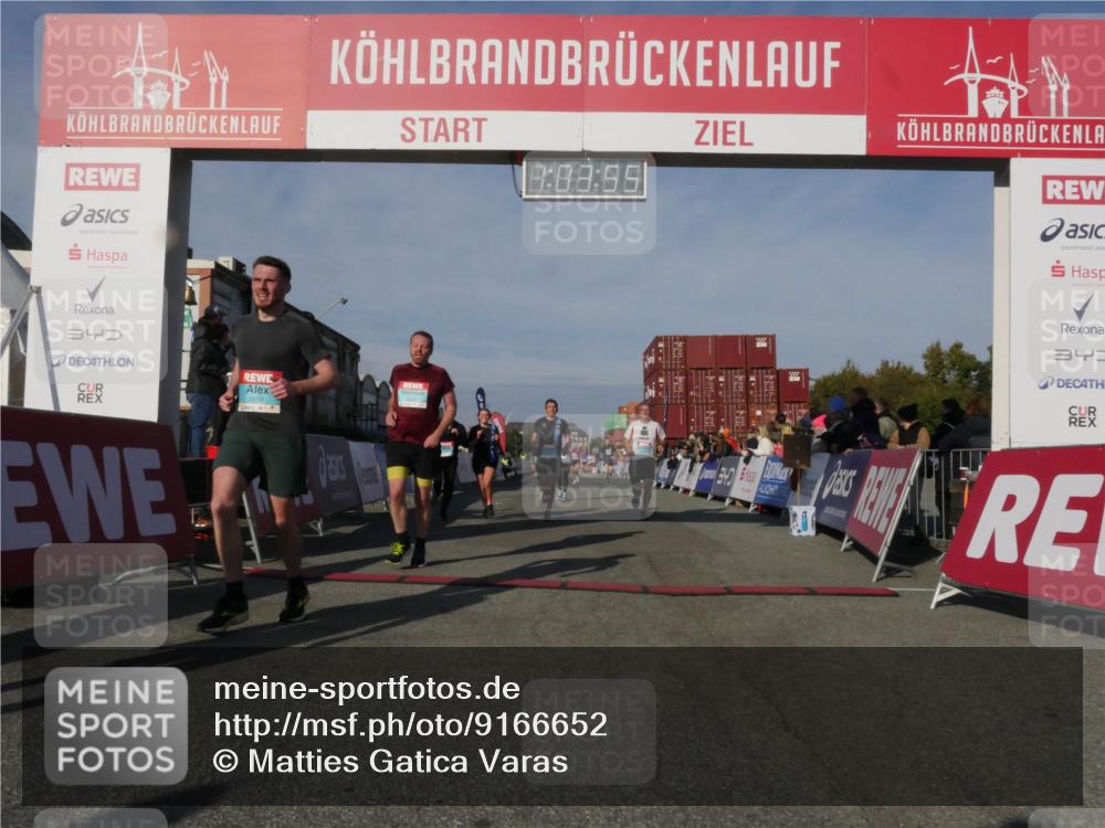 03.10.2025 - Köhlbrandbrückenlauf Matties Gatica Varas http://msf.ph/oto/9166652 03.10.2025 10:03:57 Ziel 1039, 1216, 1309, 3138, 3236, 3462, 3465, 3821 meine-sportfotos.de