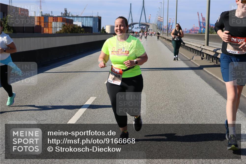 03.10.2025 - Köhlbrandbrückenlauf Strokosch-Dieckow http://msf.ph/oto/9166668 03.10.2025 13:21:11 Position 3 6258, 5932 meine-sportfotos.de