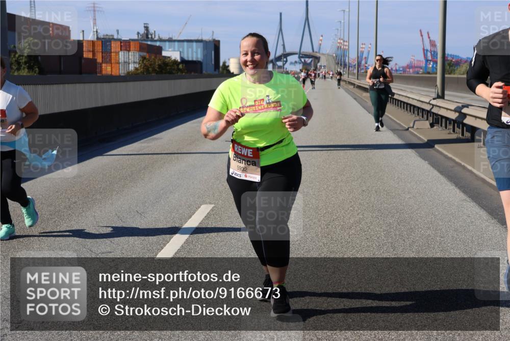 03.10.2025 - Köhlbrandbrückenlauf Strokosch-Dieckow http://msf.ph/oto/9166673 03.10.2025 13:21:11 Position 3 5932 meine-sportfotos.de