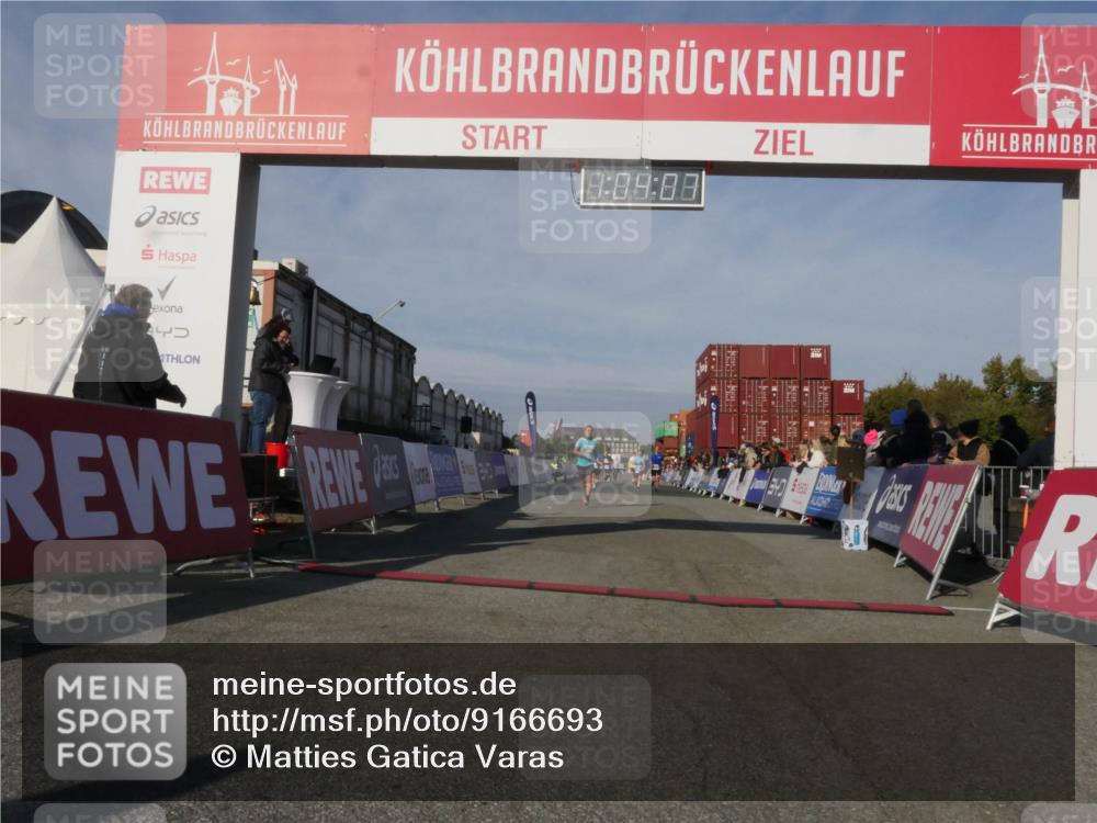 03.10.2025 - Köhlbrandbrückenlauf Matties Gatica Varas http://msf.ph/oto/9166693 03.10.2025 10:04:09 Ziel 1141, 1543, 1702, 2732, 2791, 2798 meine-sportfotos.de