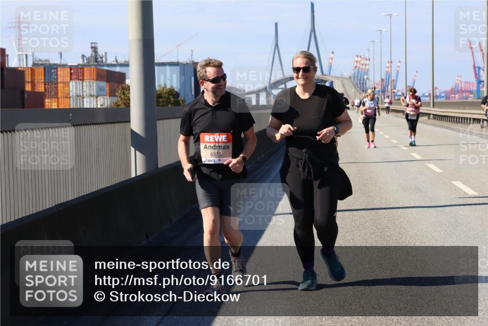 03.10.2025 - Köhlbrandbrückenlauf Strokosch-Dieckow http://msf.ph/oto/9166701 03.10.2025 13:21:32 Position 3 5375 meine-sportfotos.de