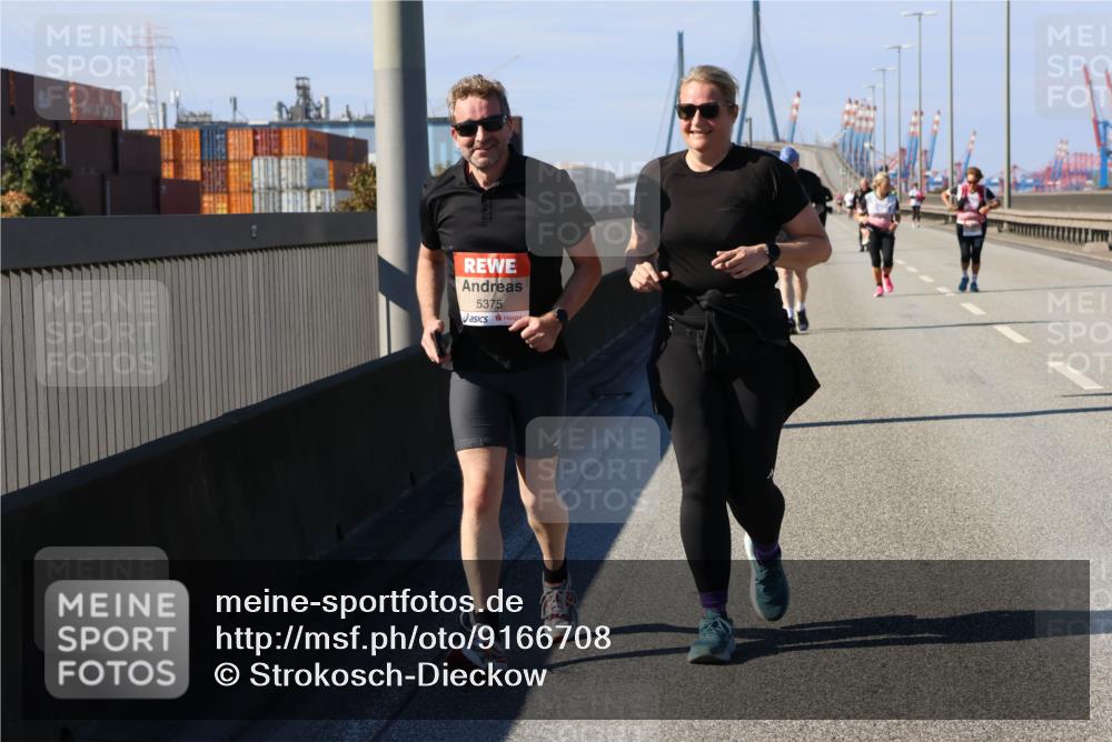 03.10.2025 - Köhlbrandbrückenlauf Strokosch-Dieckow http://msf.ph/oto/9166708 03.10.2025 13:21:33 Position 3 5375 meine-sportfotos.de