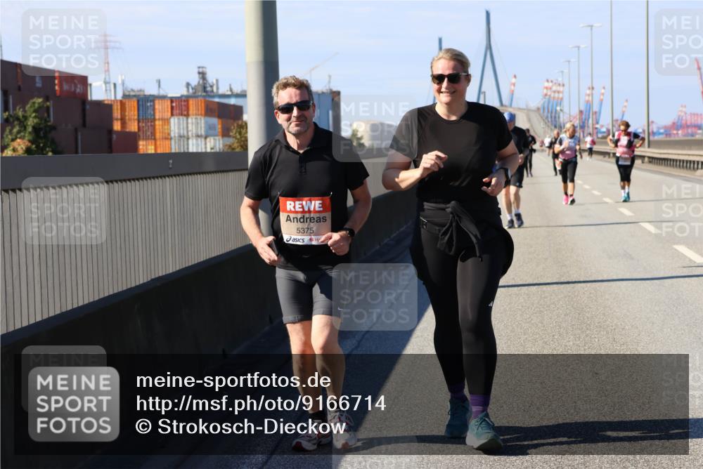 03.10.2025 - Köhlbrandbrückenlauf Strokosch-Dieckow http://msf.ph/oto/9166714 03.10.2025 13:21:33 Position 3 5375 meine-sportfotos.de