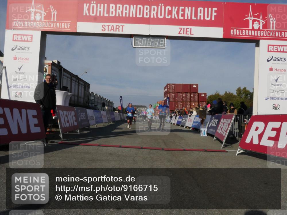 03.10.2025 - Köhlbrandbrückenlauf Matties Gatica Varas http://msf.ph/oto/9166715 03.10.2025 10:04:15 Ziel 1056, 1245, 1533, 1543, 1702, 2732, 2791, 2798, 3067, 3766, 3830 meine-sportfotos.de