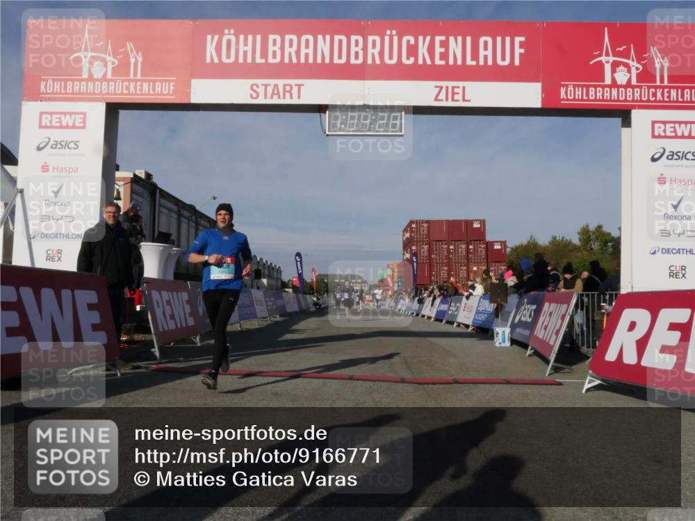 03.10.2025 - Köhlbrandbrückenlauf Matties Gatica Varas http://msf.ph/oto/9166771 03.10.2025 10:04:30 Ziel 1080, 1177, 2029, 3301, 3379, 3516, 3791 meine-sportfotos.de