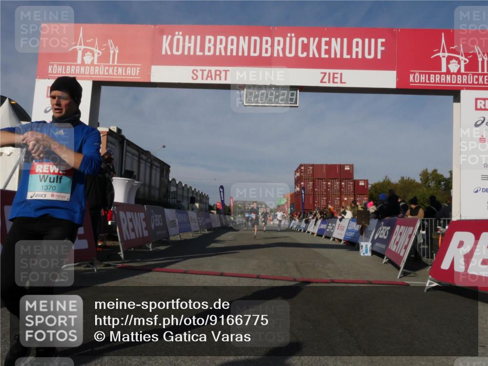03.10.2025 - Köhlbrandbrückenlauf Matties Gatica Varas http://msf.ph/oto/9166775 03.10.2025 10:04:31 Ziel 1080, 1177, 2029, 3301, 3379, 3516, 3791 meine-sportfotos.de
