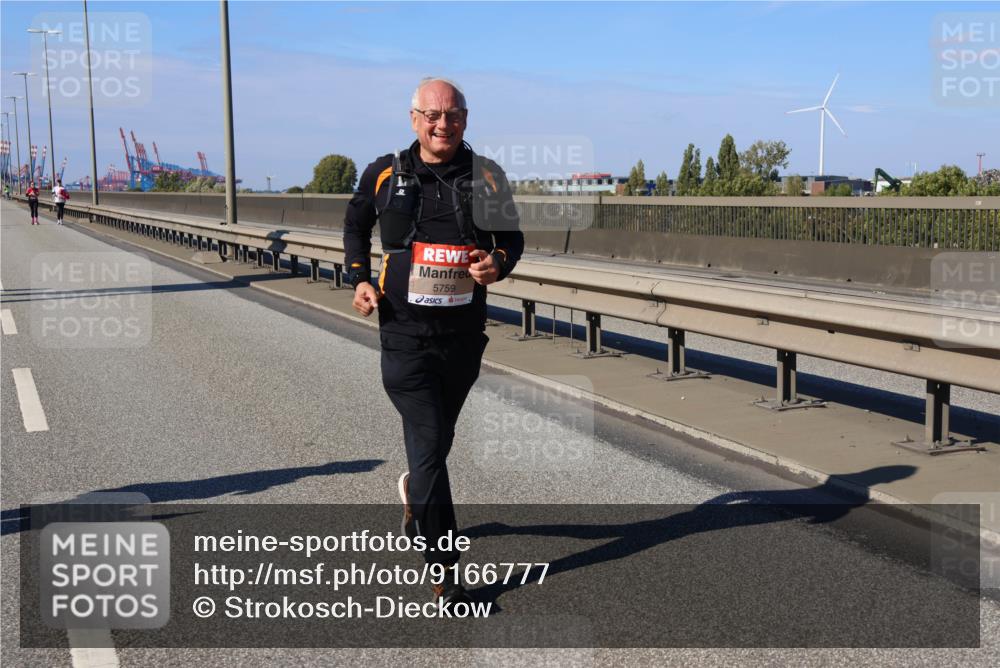 03.10.2025 - Köhlbrandbrückenlauf Strokosch-Dieckow http://msf.ph/oto/9166777 03.10.2025 13:22:01 Position 3 5759 meine-sportfotos.de