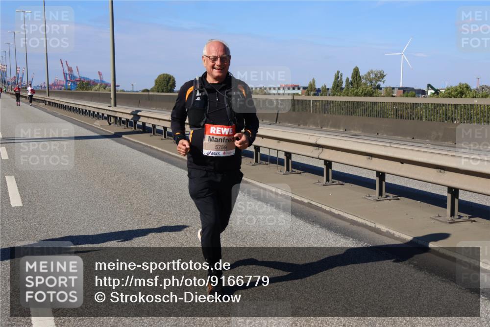 03.10.2025 - Köhlbrandbrückenlauf Strokosch-Dieckow http://msf.ph/oto/9166779 03.10.2025 13:22:01 Position 3 5759 meine-sportfotos.de