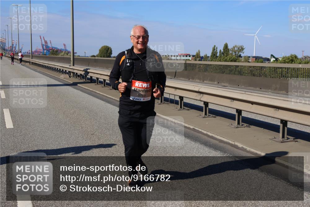 03.10.2025 - Köhlbrandbrückenlauf Strokosch-Dieckow http://msf.ph/oto/9166782 03.10.2025 13:22:02 Position 3 5759 meine-sportfotos.de