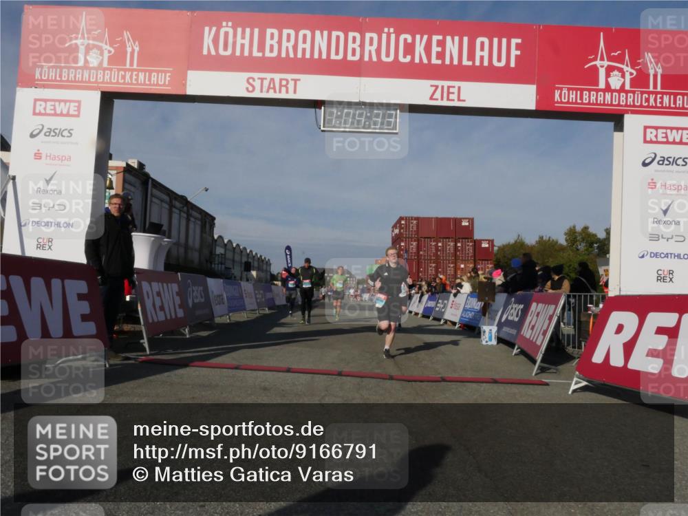03.10.2025 - Köhlbrandbrückenlauf Matties Gatica Varas http://msf.ph/oto/9166791 03.10.2025 10:04:35 Ziel 1025, 1080, 2029, 3301, 3379, 3516, 3791 meine-sportfotos.de