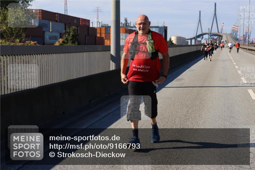 03.10.2025 - Köhlbrandbrückenlauf Strokosch-Dieckow http://msf.ph/oto/9166793 03.10.2025 13:22:07 Position 3  meine-sportfotos.de